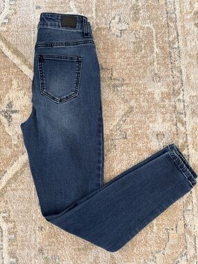 Celebrity Pink Dark Blue Slim Fit Jeans sz 3/26